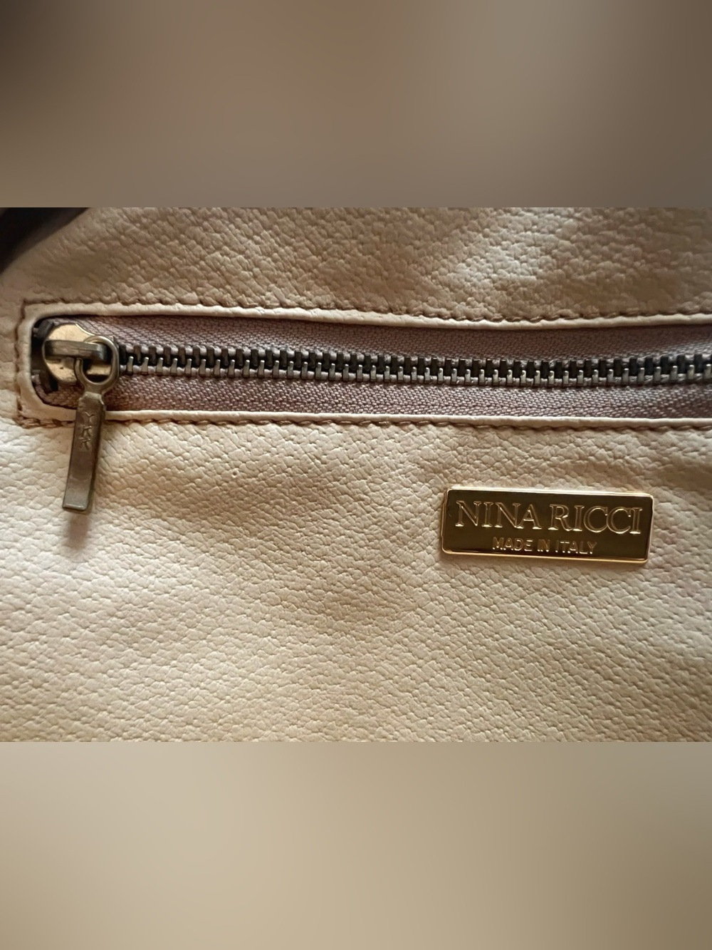Vintage Nina Ricci leather handbag - Picture 5 of 10